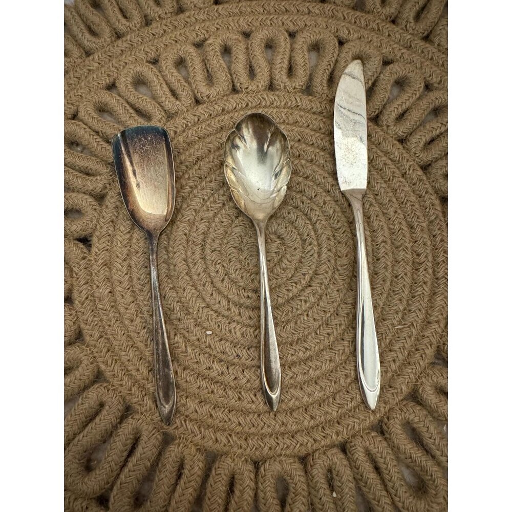 LOT Vintage Meriden Silverplated Flatware "First Lady" 1960